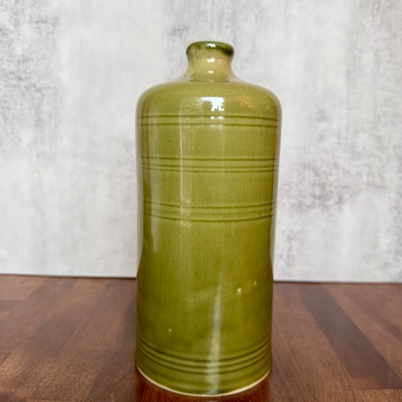 Green Ceramic Vase - Picture 3 of 3